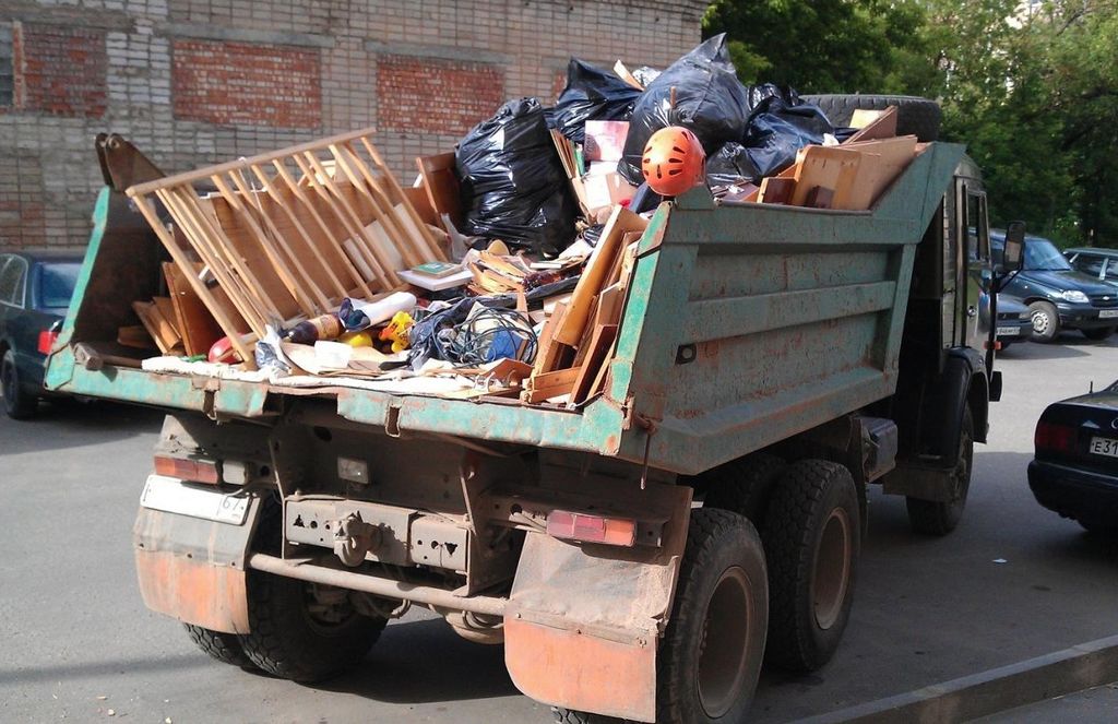 Вывоз мусора из магазина в Прохладном от ПроМусор: услуги, цена от 1896 руб., утилизация отходов