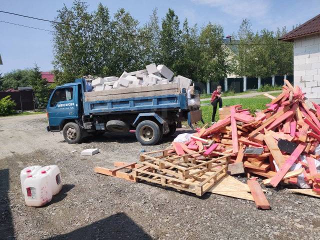Вывоз мусора с чердака в Прохладном в октябре