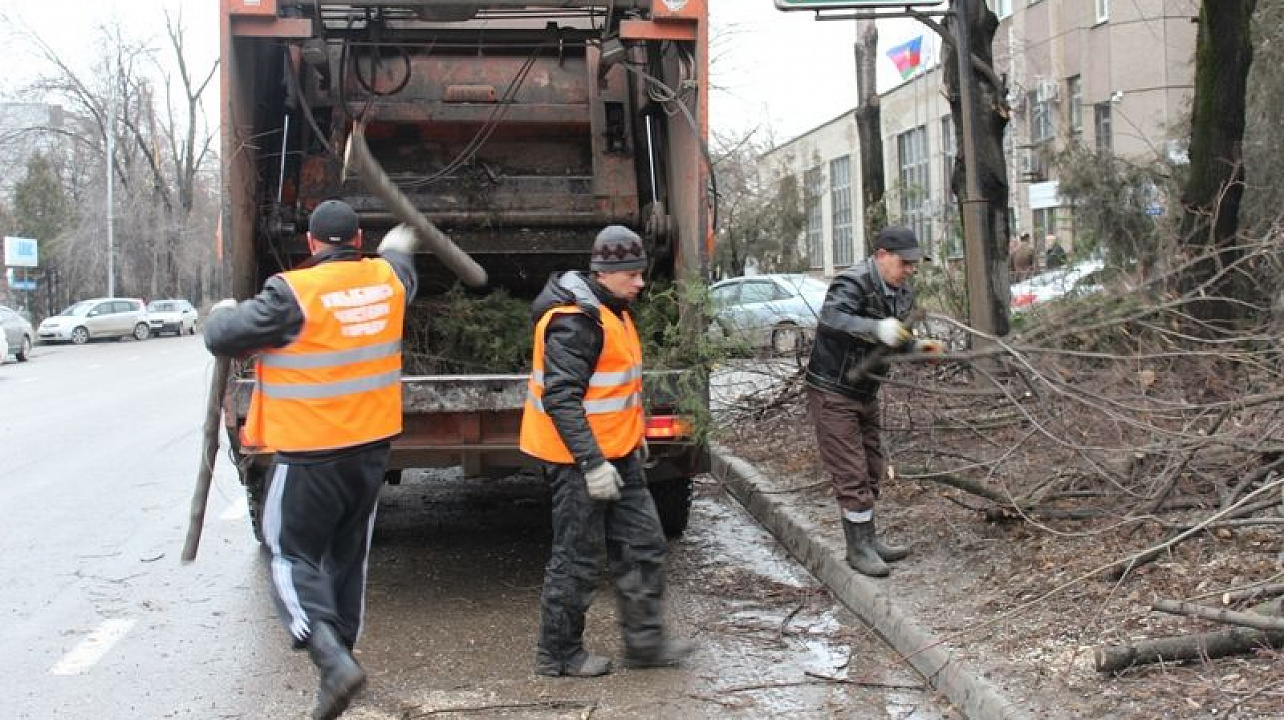 Уборка после стихийного бедствия в Прохладном от 3087 руб
